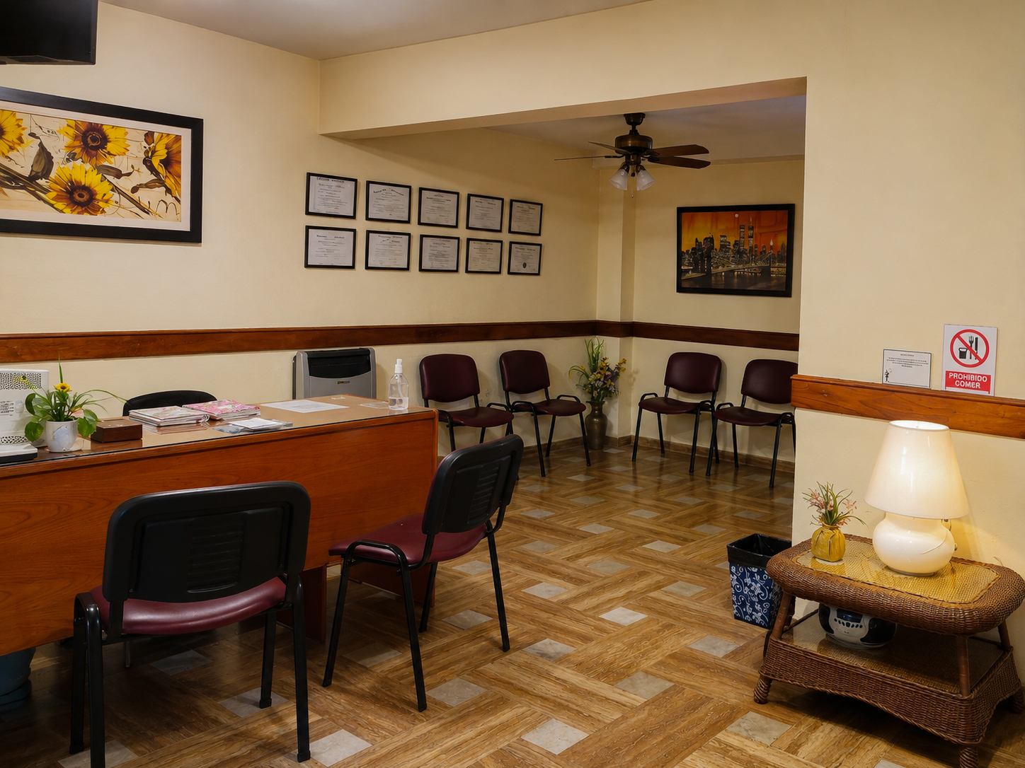Sala de espera de Activamente, planta baja